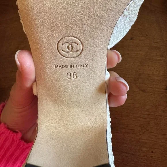 BNWT Rare Chanel White Beaded Pearl Strass Slingback Heels 38 - Picture 4 of 7